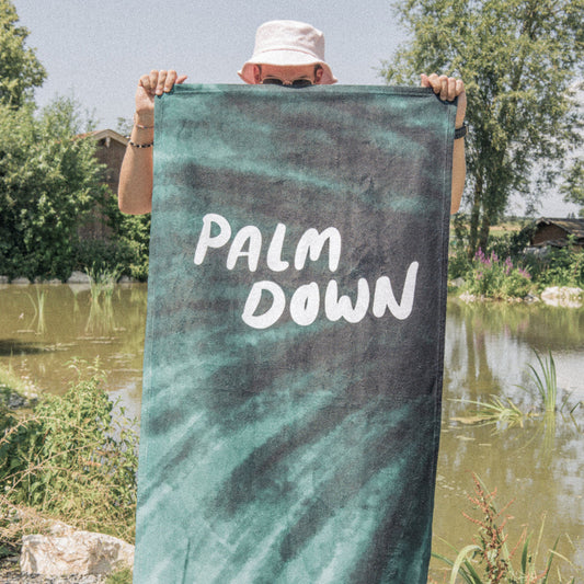 Palm Down Strandtuch – Weiches Handtuch fürs Meer | Wild Tides
