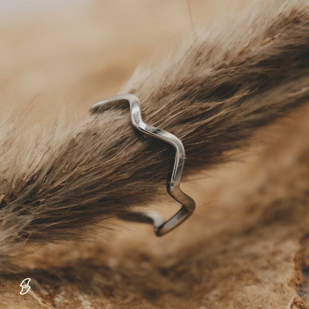 Wasserfester silber Wellen Flow Ring – für Meerliebhaber | Wild Tides