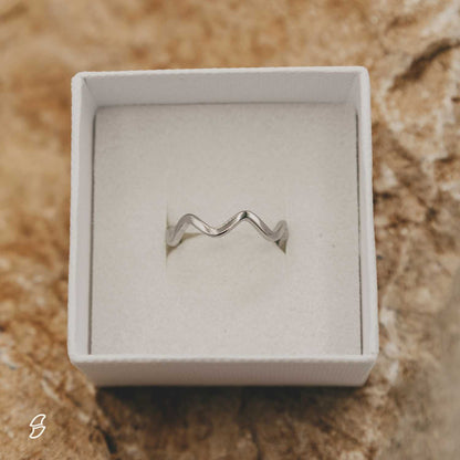 Wasserfester silber Wellen Flow Ring – für Meerliebhaber | Wild Tides