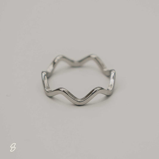 Wasserfester silber Wellen Flow Ring – für Meerliebhaber | Wild Tides