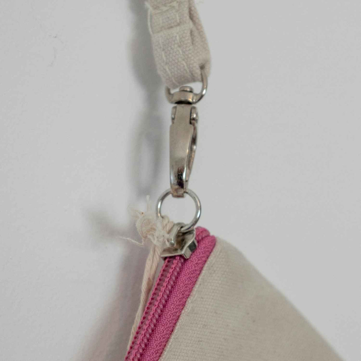 "Line Up" Beauty Tasche – Kosmetiktasche aus Baumwolle mit Surf-Motiv | Wild Tides